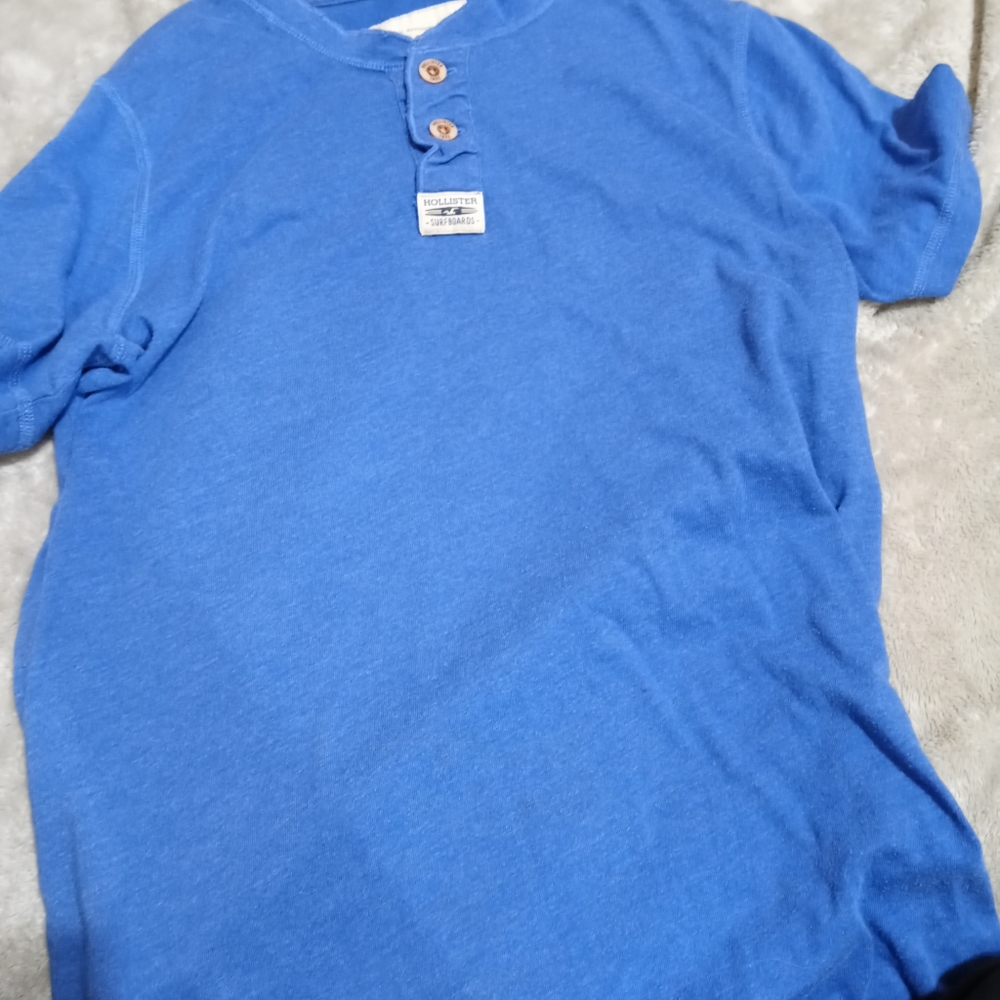 Hollister shirt